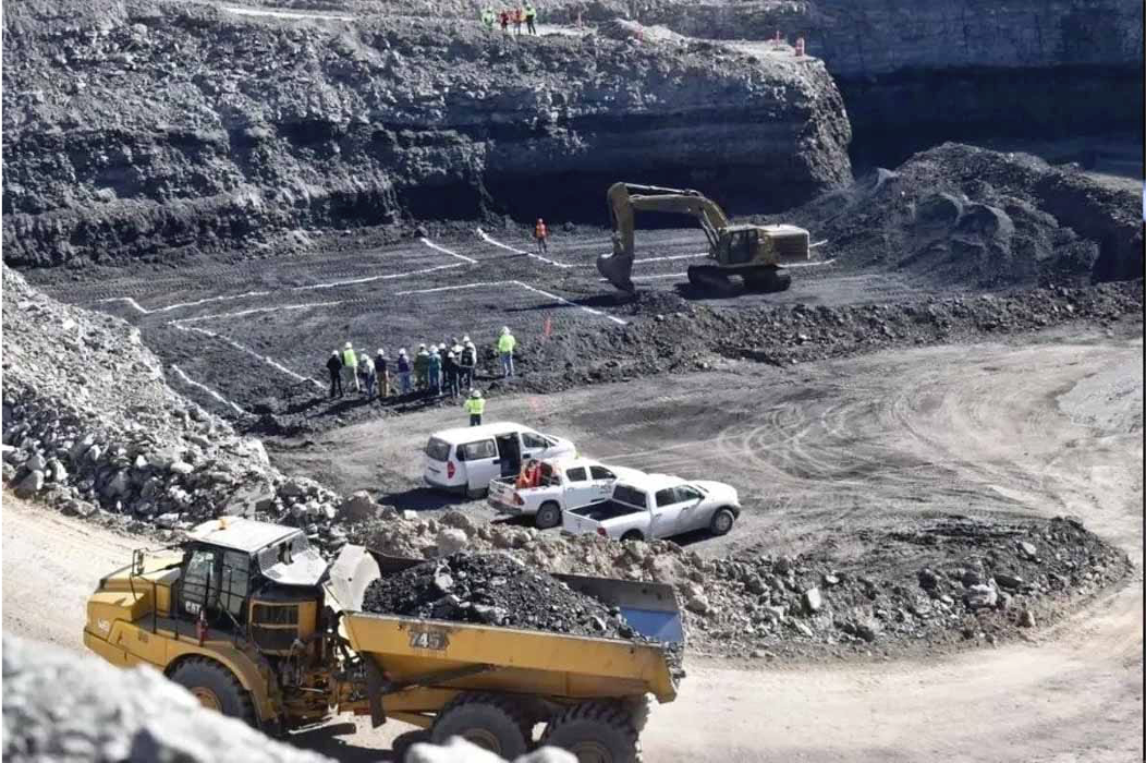 Robo millonario en carretera Durango-Puerto Manzanillo: grupo armado se lleva 33 toneladas de oro y plata