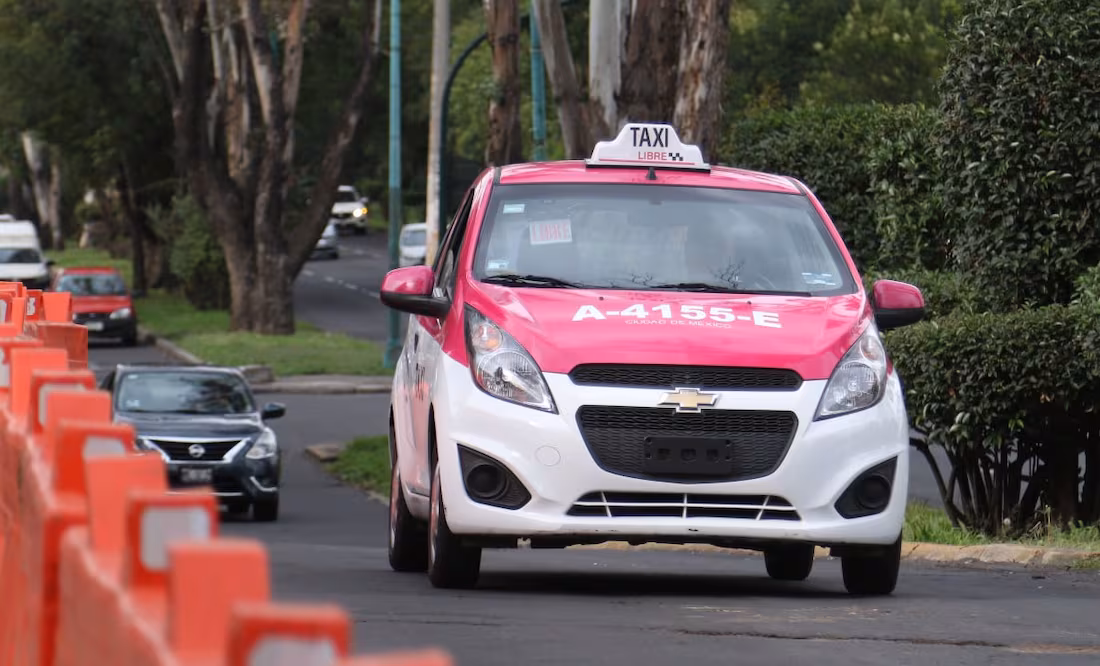 Operativo en Tlalpan: INVEA retira 14 taxis irregulares para proteger a los usuarios